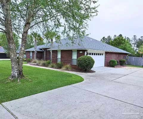 2752 Wallace Lake Rd, Pace, FL 32571