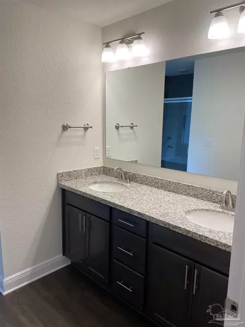 Bath - 5451 Cherub Cir, Milton, FL 32583 photo 1 of 6
