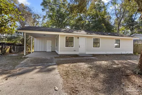 8608 Happy Valley Trl, Pensacola, FL 32514