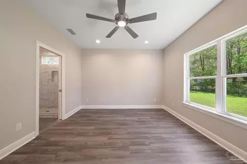 6477 Bay Oaks Dr, Milton, FL 32583 photo 13