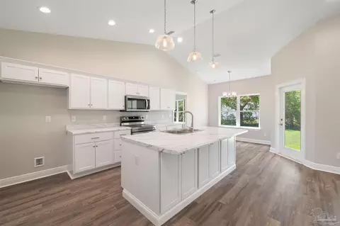 6477 Bay Oaks Dr, Milton, FL 32583 photo 8
