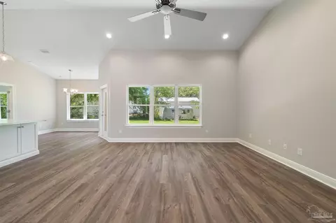 6477 Bay Oaks Dr, Milton, FL 32583 photo 5