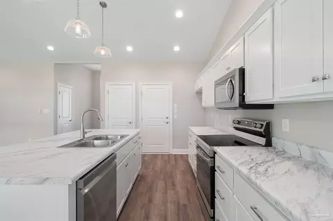 6477 Bay Oaks Dr, Milton, FL 32583 photo 9
