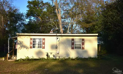 420 Lakeview Ave, Cantonment, FL 32533