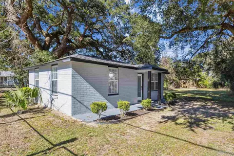 2702 W Lee St, Pensacola, FL 32505