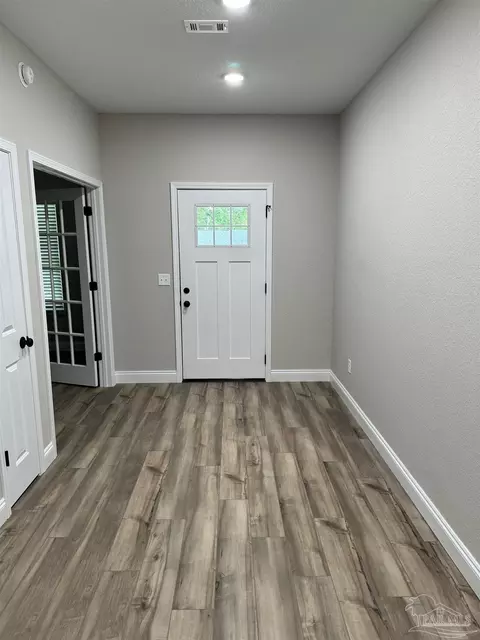 Entry Way - 6772 Contentment St, Milton, FL 32583 photo 1 of 1