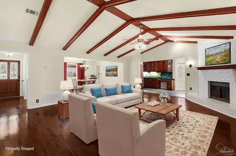 2640 Semoran Dr, Pensacola, FL 32503