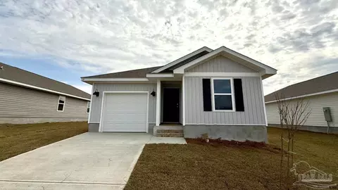 13 Spoonbill St, Cantonment, FL 32533