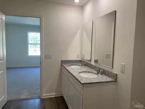 Bath - 9319 Three Hollow Rd, Jay, FL 32565 photo 2 of 2