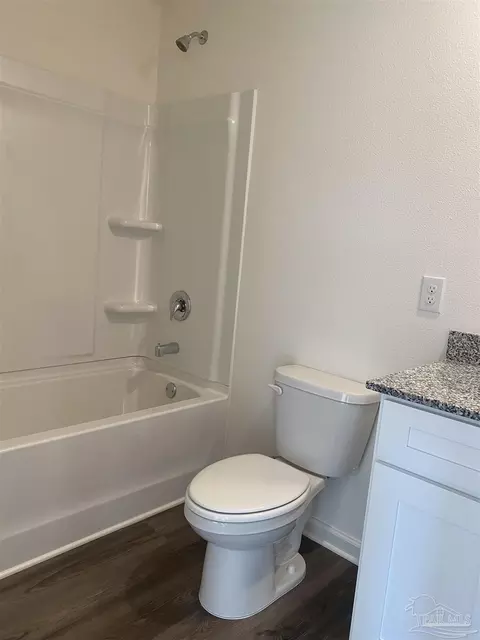 Bath - 9319 Three Hollow Rd, Jay, FL 32565 photo 1 of 2