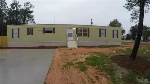 2015 America Ave, Gulf Breeze, FL 32563