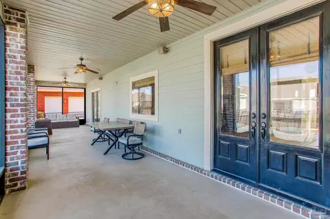 Exterior - 5342 Southlake Dr, Pace, FL 32571 photo 2 of 10