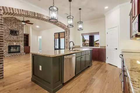 Kitchen - 5342 Southlake Dr, Pace, FL 32571 photo 1 of 4