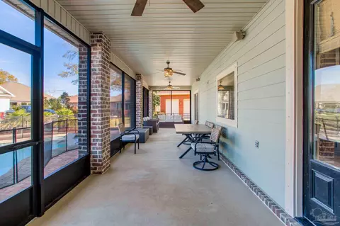 Exterior - 5342 Southlake Dr, Pace, FL 32571 photo 3 of 10