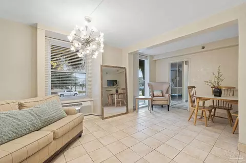 224 E Garden St #217, Pensacola, FL 32502