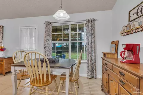 Dining - 6543 Eagle Crest Dr, Milton, FL 32570 photo 2 of 2