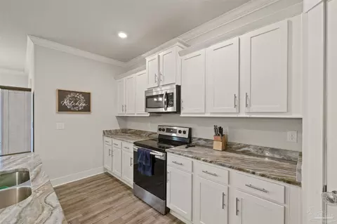 Kitchen - 5564 Caden Ct, Pace, FL 32570 photo 4 of 5