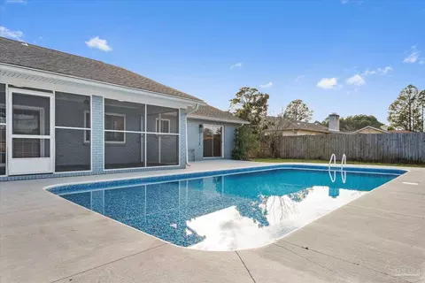7030 Lake Joanne Dr, Pensacola, FL 32506