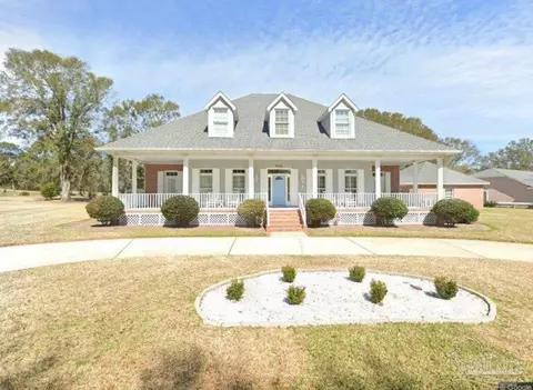 6054 Forest Green Rd, Pensacola, FL 32505