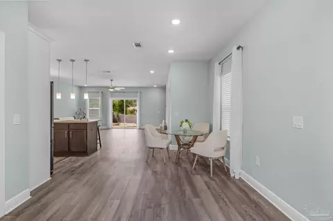5130 Aqua Vista Dr, Gulf Breeze, FL 32563
