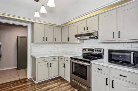 Kitchen - 3503 Ashmore Ln, Pace, FL 32571 photo 3 of 3