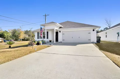 2300 Kirkwood Dr, Cantonment, FL 32533