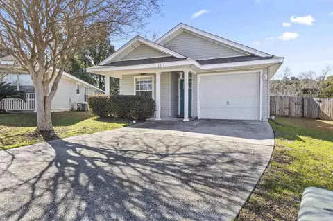 1277 Brownfield Rd, Pensacola, FL 32526