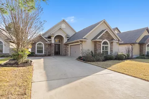 5343 Woodlake Tr, Gulf Breeze, FL 32563