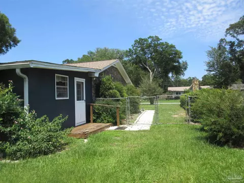 Exterior - 4653 Briaroak Dr, Pace, FL 32571 photo 7 of 13