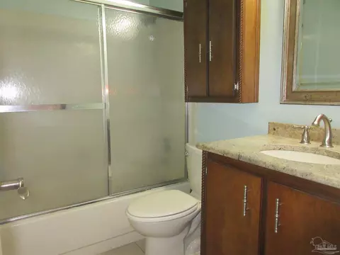 Bath - 4653 Briaroak Dr, Pace, FL 32571 photo 3 of 4