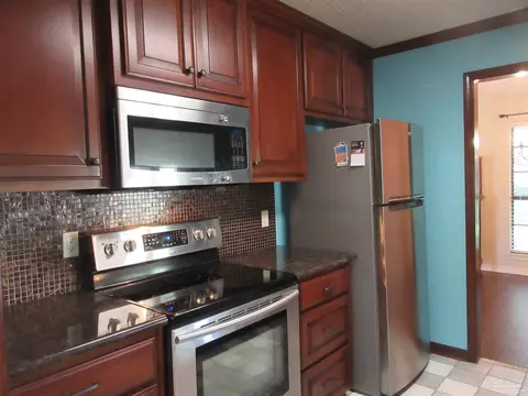Kitchen - 4653 Briaroak Dr, Pace, FL 32571 photo 2 of 6