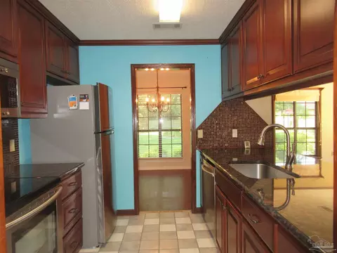 Kitchen - 4653 Briaroak Dr, Pace, FL 32571 photo 4 of 6