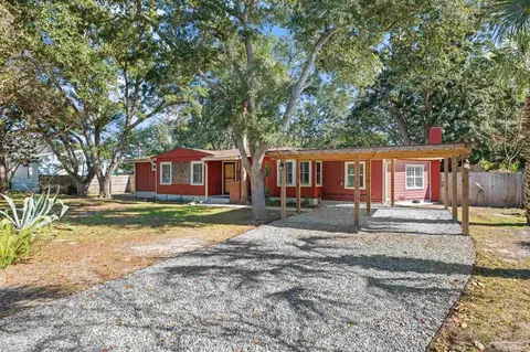 10 San Carlos Ave, Gulf Breeze, FL 32561