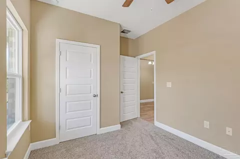 Bedroom - 507 Gil Ava, Crestview, FL 32536 photo 5 of 6