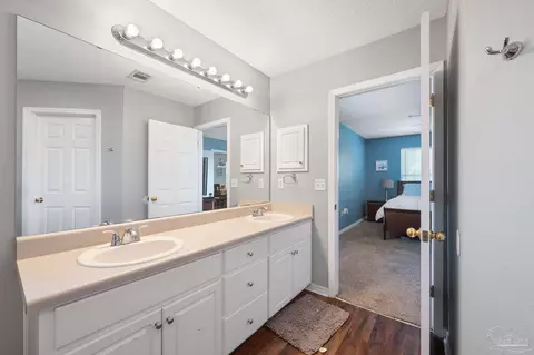Bath - 4874 Jaimee Leigh Dr, Milton, FL 32570 photo 1 of 4