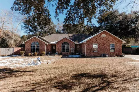5297 Morgan Ridge Dr, Milton, FL 32570
