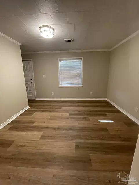 Living - 6701 Will Jones Rd, Jay, FL 32565 photo 3 of 4