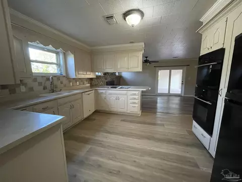 Kitchen - 6701 Will Jones Rd, Jay, FL 32565 photo 1 of 1