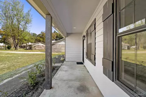 9980 Candlestick Ln, Pensacola, FL 32514