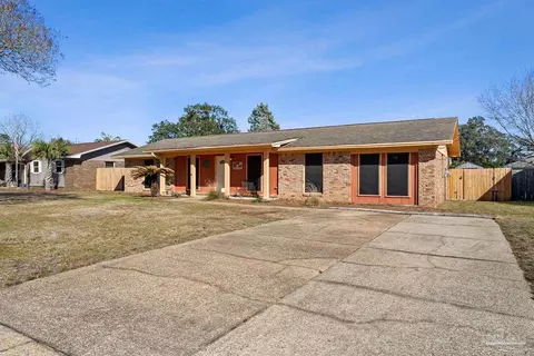 7920 La Nain Dr, Pensacola, FL 32514