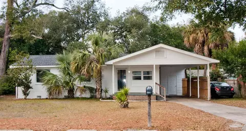 220 Shadowlawn Ln, Pensacola, FL 32507