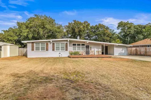 319 Valencia St, Gulf Breeze, FL 32561