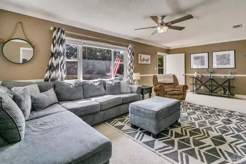 5385 Park Ln, Milton, FL 32570