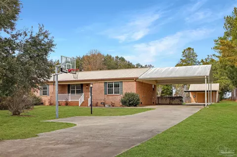 5448 Forest Hills Ln, Milton, FL 32570