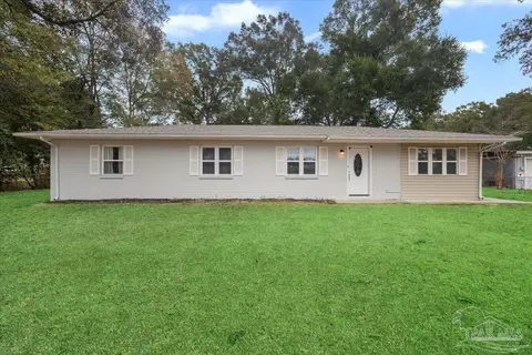 8140 House St, Pensacola, FL 32534