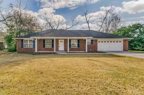11 Pecan Dr, Pensacola, FL 32534
