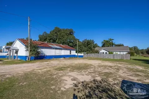 25247 State St, Elberta, AL 36530