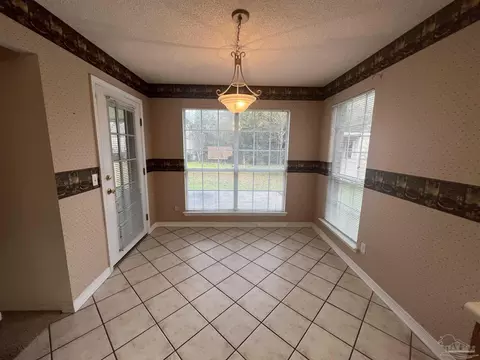 1402 Moonlight Dr, Cantonment, FL 32533 photo 6