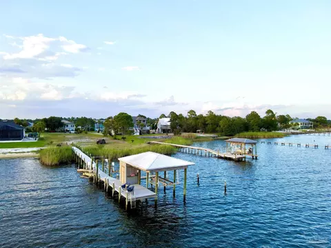 7809 Petersen Pt Rd, Milton, FL 32583 photo 5