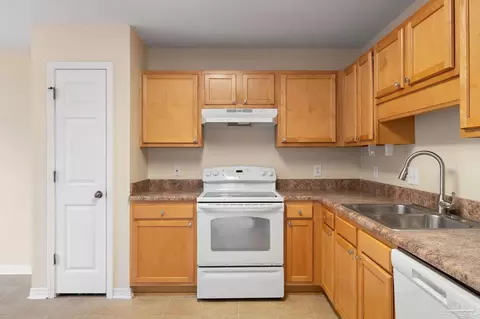 6872 6874 Stirrup Ln, Milton, FL 32570 photo 7